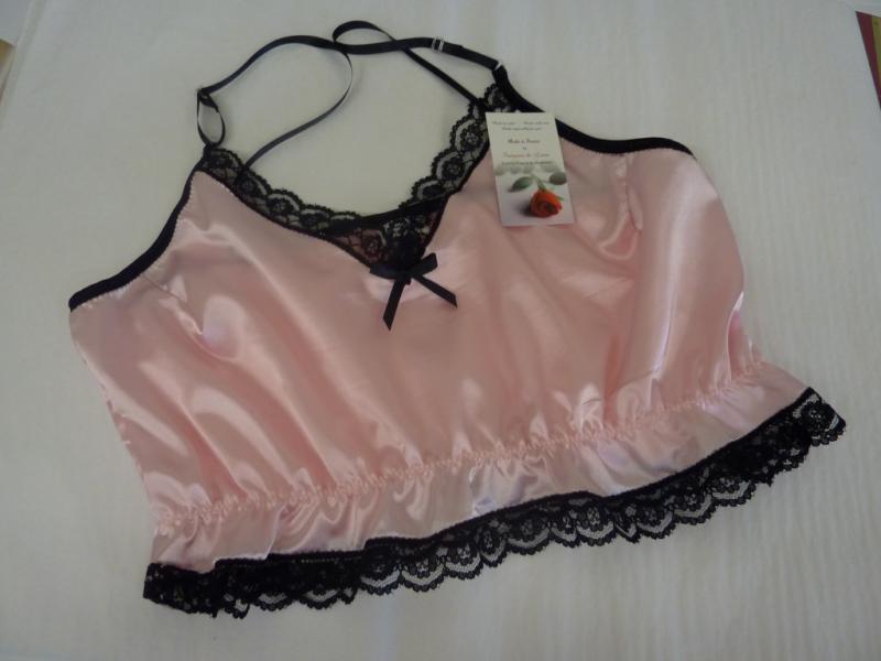 Pale pink & black crop top camisole